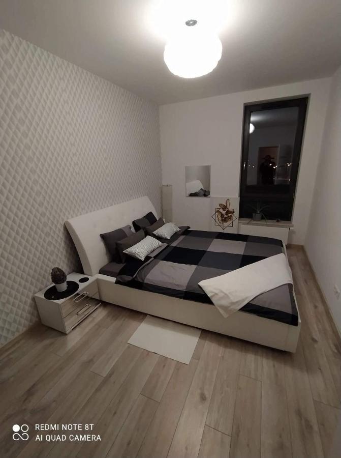 Apartament Gdynia Centrum - Silvaking Dla Wymagajacych Exterior photo